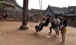 山西太原吃瓜群众,太原街头“吃瓜”众生相