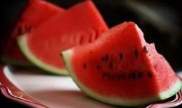 人吃冰瓜,冰瓜美食之旅