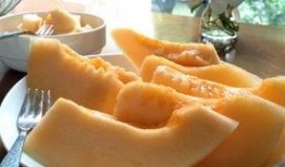 吃哈密瓜过敏头晕