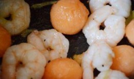 哈密瓜能和虾一起吃吗,食用指南解析