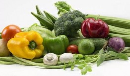 哈尔滨荣宝斋吃瓜,吃瓜群众的美食之旅