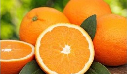 橘子公主好看吃瓜,美丽与美味的双重诱惑