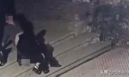 兰州老街吃瓜女主,吃瓜女主演绎夏日风情