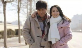 吃瓜人拍照情侣,吃瓜人捕捉到的情侣拍照风采