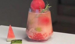 雪圈大型吃瓜现场,大型吃瓜现场，揭秘冬日狂欢背后的秘密