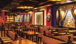 海伦司酒馆吃瓜事件,一场引发热议的餐饮风波