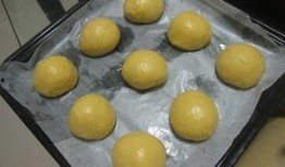 吃瓜冰糖小小酥,揭秘网红零食背后的甜蜜故事