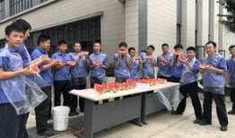 网上看庭审吃瓜