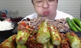 福建小哥吃瓜,揭秘闽南街头美食风情