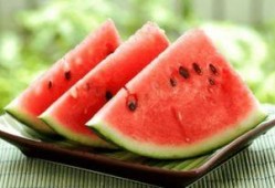 抱着夏天吃瓜,揭秘抱着夏天吃瓜的乐趣