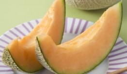 睡醒吃哈密瓜,哈密瓜唤醒味蕾的清新之旅