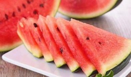 母瓜吃瓜,一场甜蜜的孕育之旅