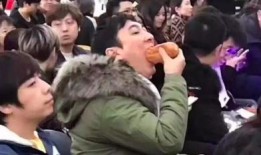 最近打架吃瓜名场面,最新打架吃瓜事件引发网友热议