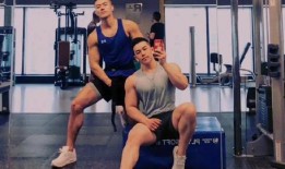 健身男约吃瓜,揭秘健身圈里的轻松时光